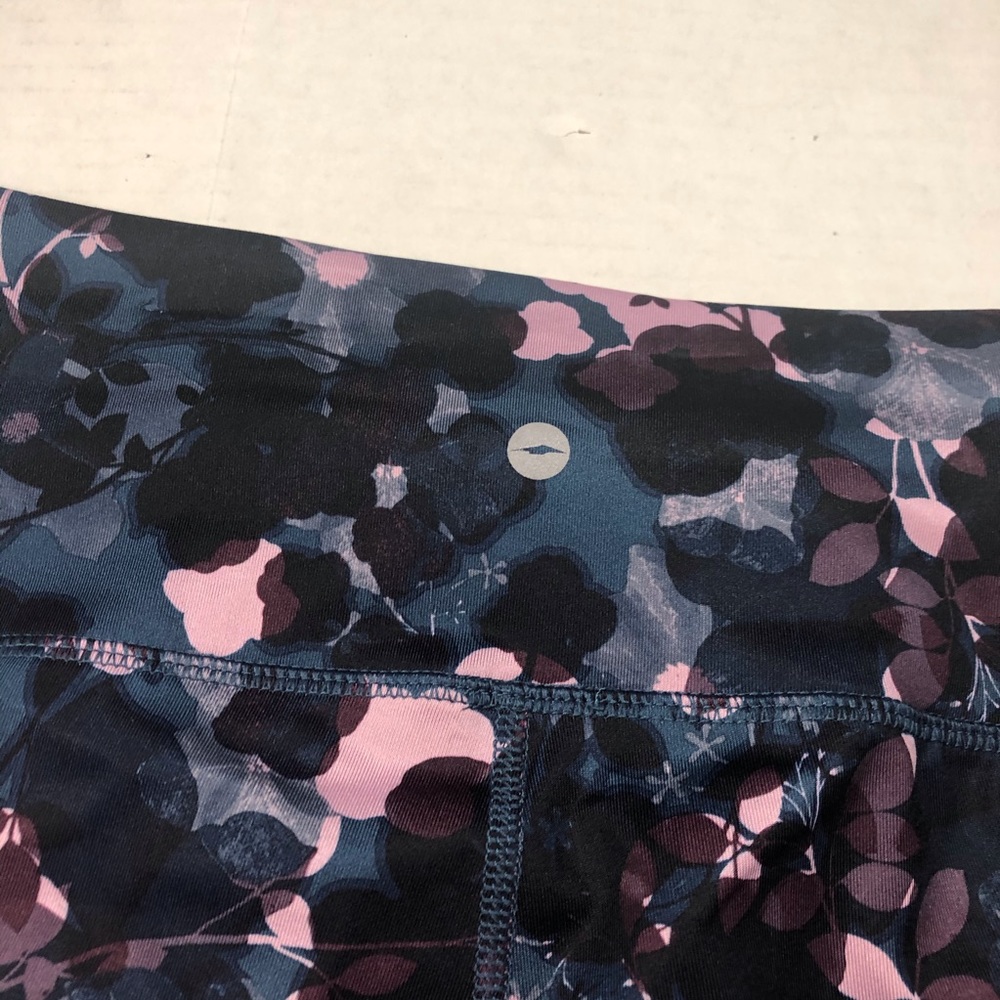 Avia Active Print Performance Capri Leggings 0556 - image 5